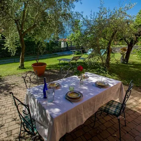 Casa Molteni Daire Mezzegra